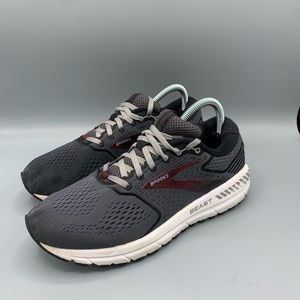 BROOKS Beast 18 Mens Athletic Sneaker 8 wide 2E Running Walking Black